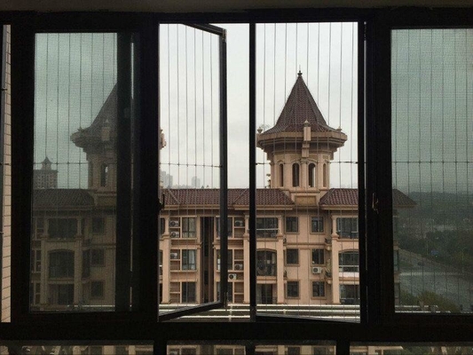 Unobstructed View Balcony Grilles with 100kg Capacity Balcony Invisible Grille