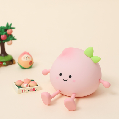2024 New Creative Peach Shape Night Lamp Soft Silicone 7 Color Changing Eye Care Night Light For Children Gifts Desk Lamp