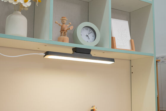 Up To 8 Hours Usage Time Rechargeable Magnetic Lamp 5V 1A Rated Voltage Suitable For Industrial And Commercial Lighting