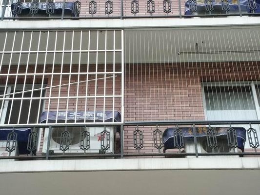 Modern Society Design Style Invisible Grille Balcony for Tolerance ±1% Tolerance